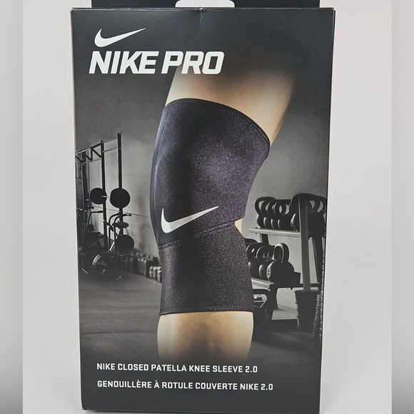 NIKE Pro Closed Patella Knee Sleeve 2.0 Adult Black Compression new - Picture 1 of 2